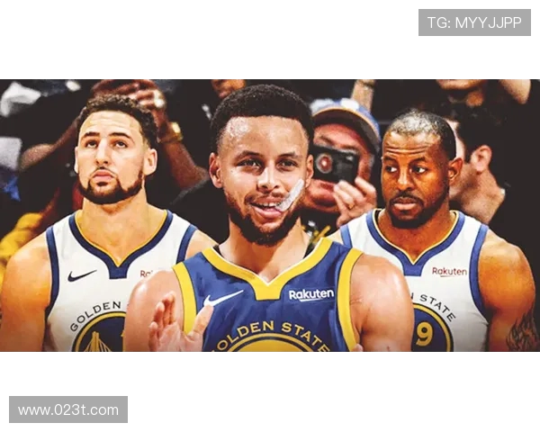 成都网球队包夹战术解析与网球热点动态深度剖析